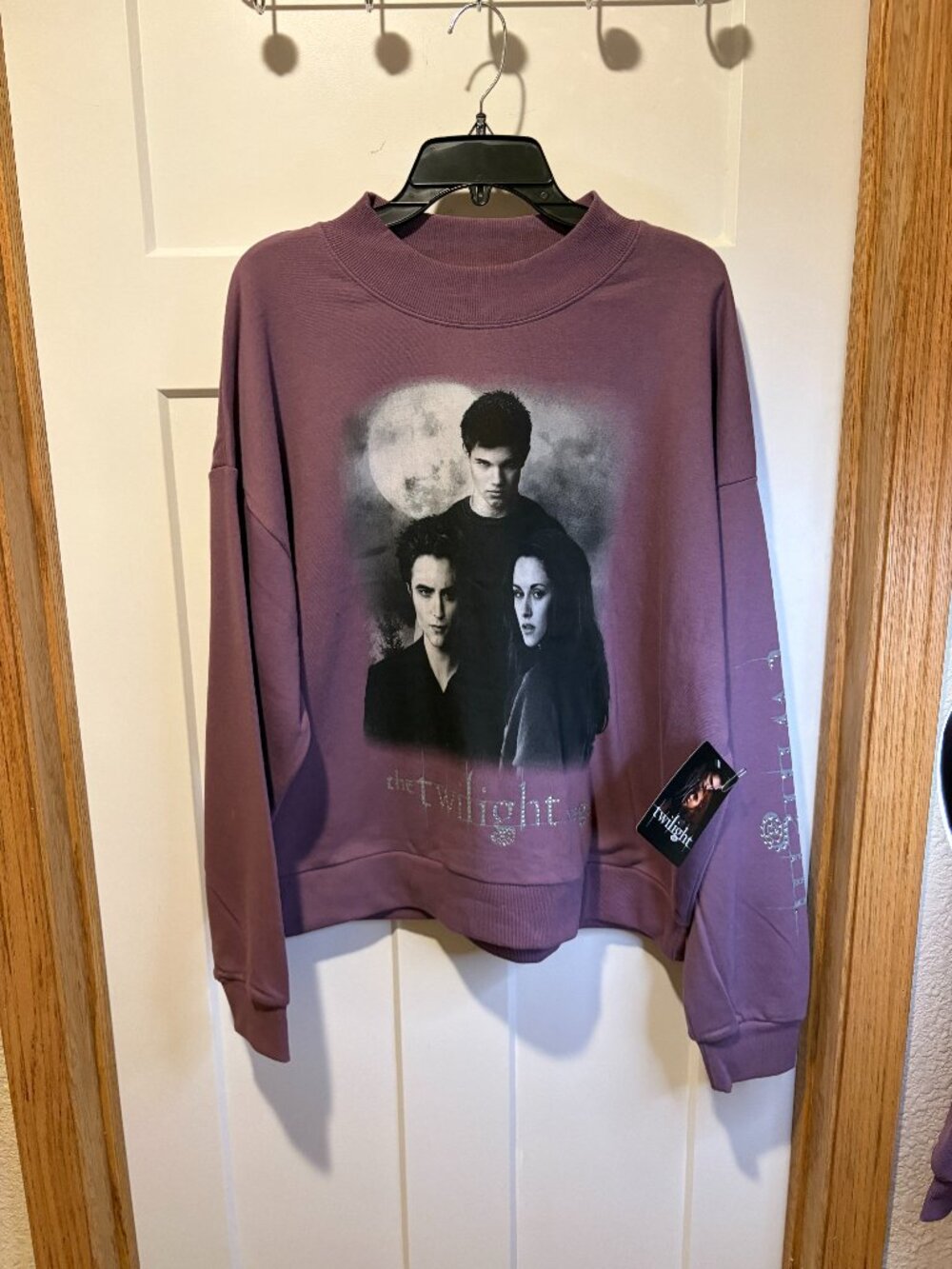 Twilight Saga Edward Bella Jacob Rhinestone Y2K Sweatshirt Purple Large NWT